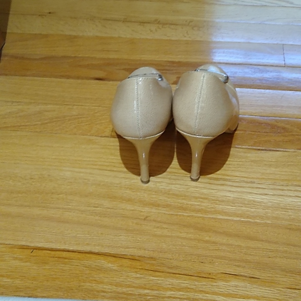 High heels - Picture 2 of 4
